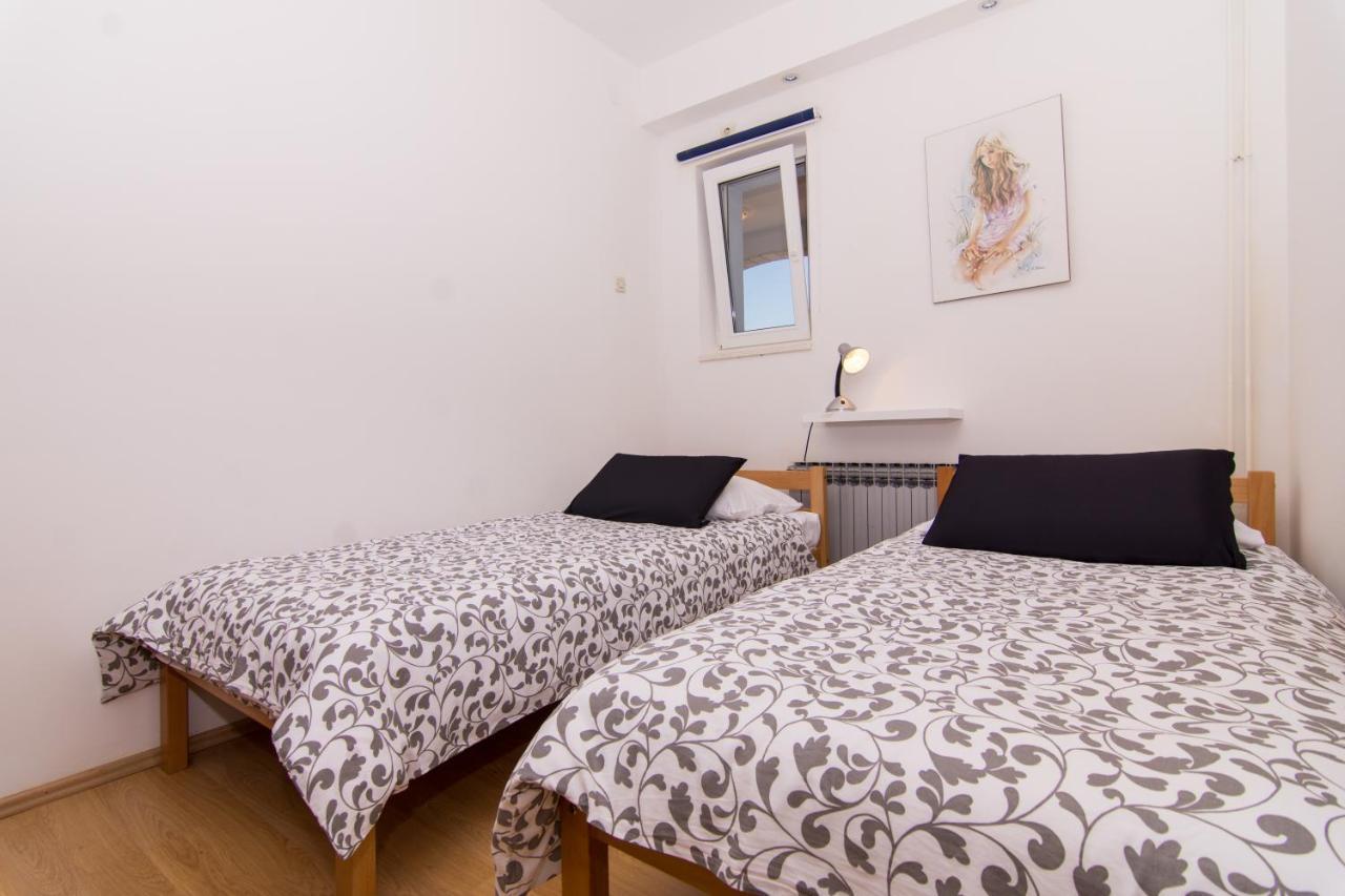 Apartmani Mlacic Donji Okrug  Exterior foto